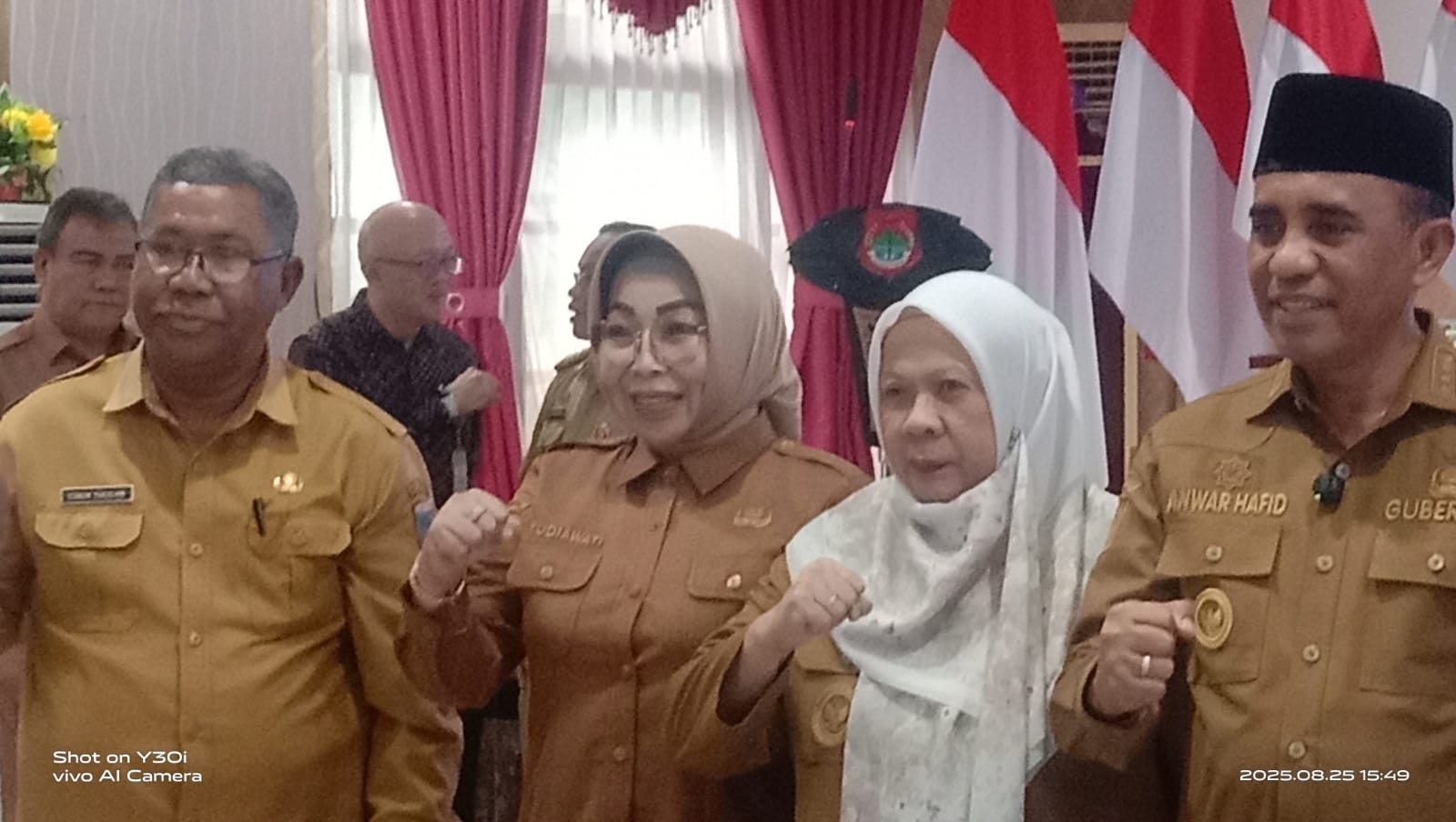 Penandatanganan Nota Kesepakatan Program Berani Cerdas Oleh Kepala Sekolah SLB Negeri Luwuk